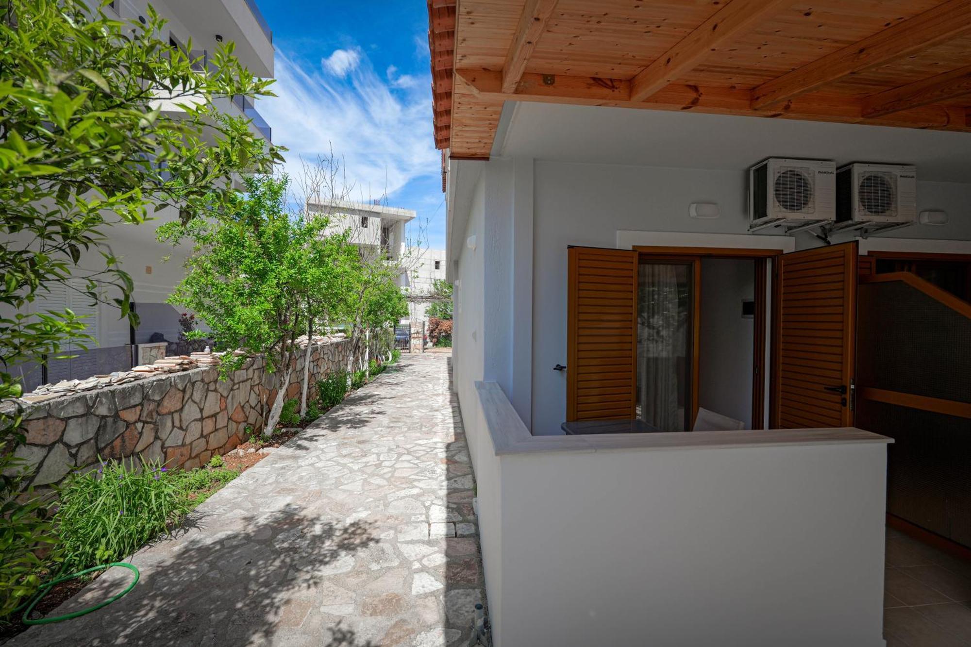 קסאמיל Guesthouse Moonlight Downtown מראה חיצוני תמונה