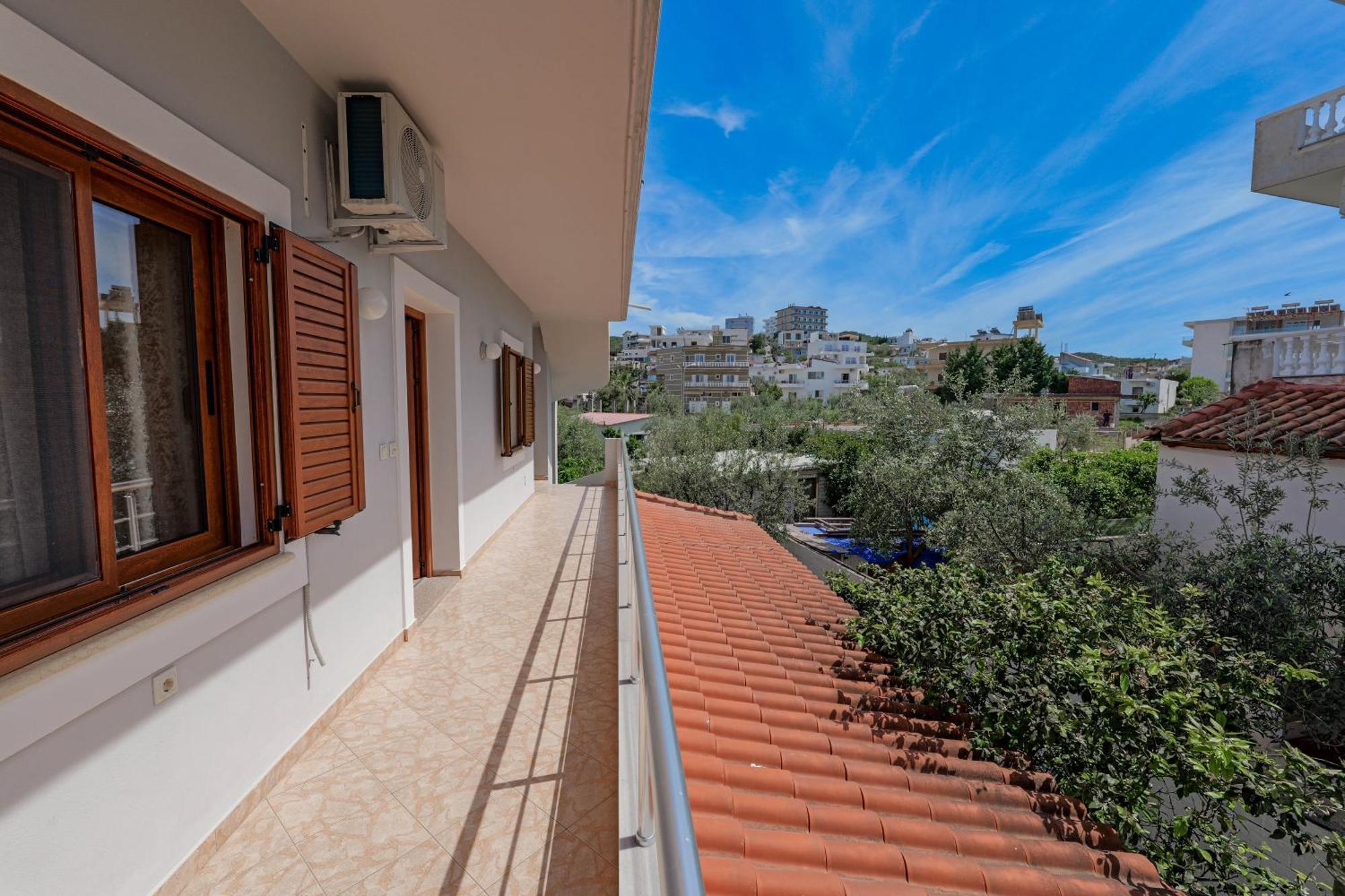קסאמיל Guesthouse Moonlight Downtown מראה חיצוני תמונה
