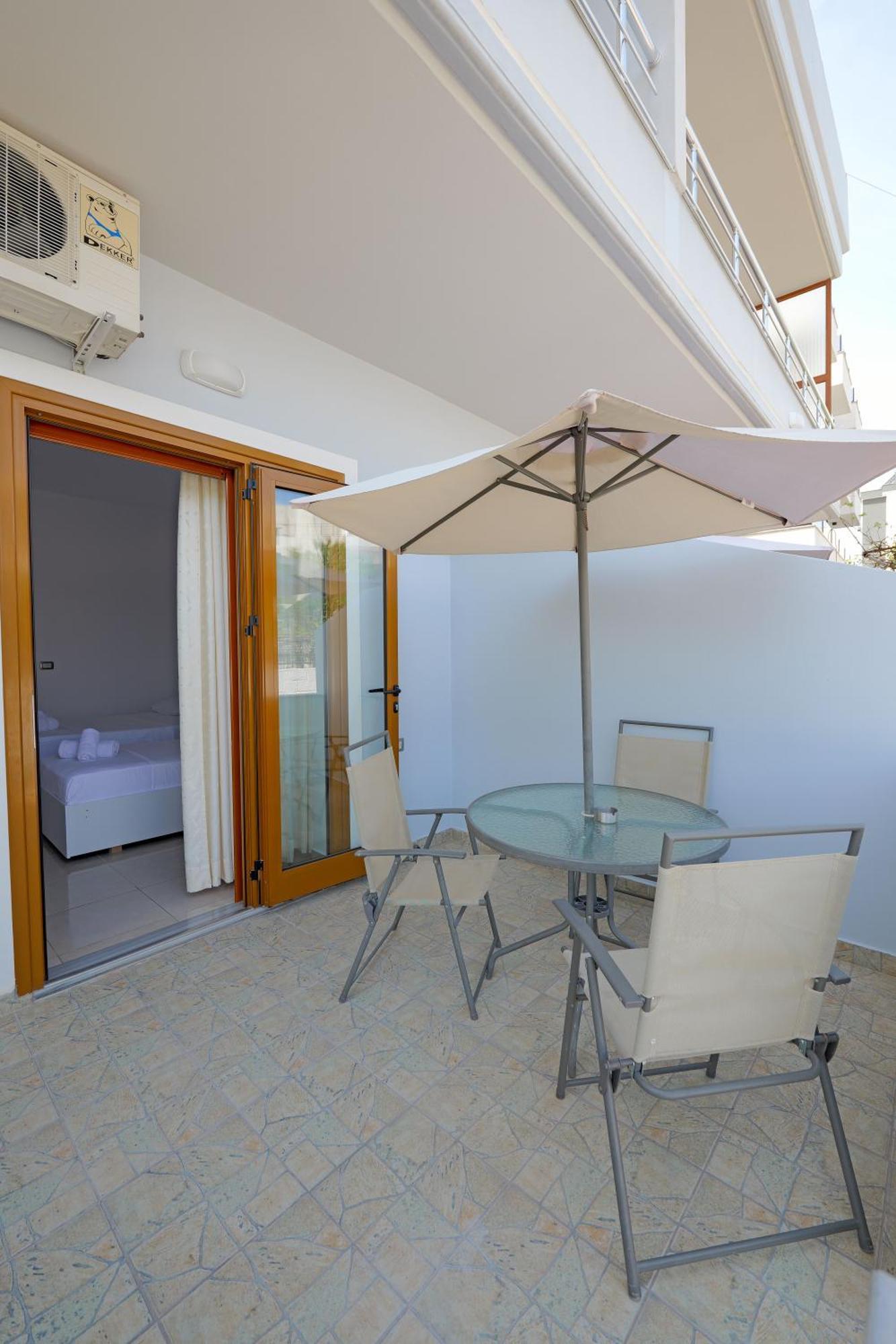 קסאמיל Guesthouse Moonlight Downtown מראה חיצוני תמונה